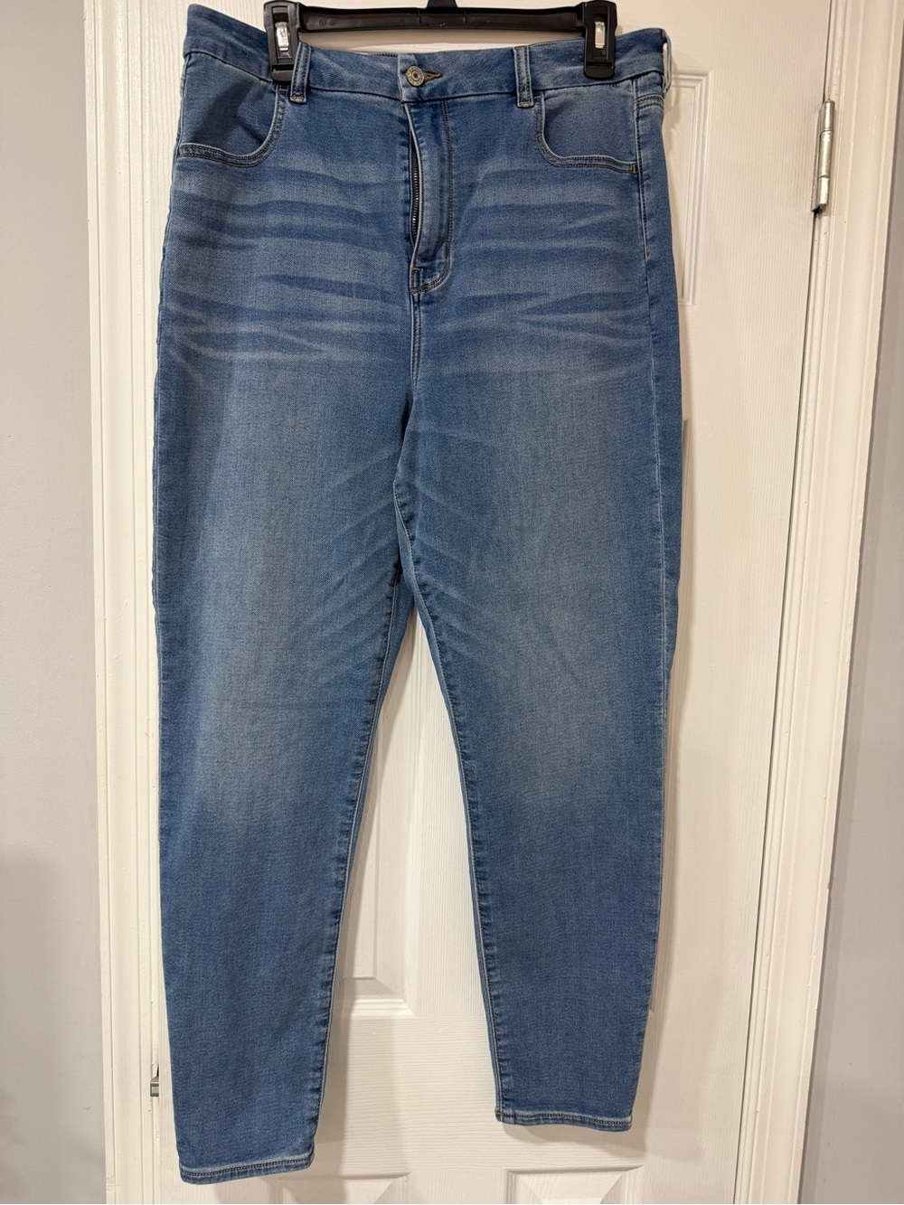 American Eagle Outfitters Women's Light Blue Skinny Jeans